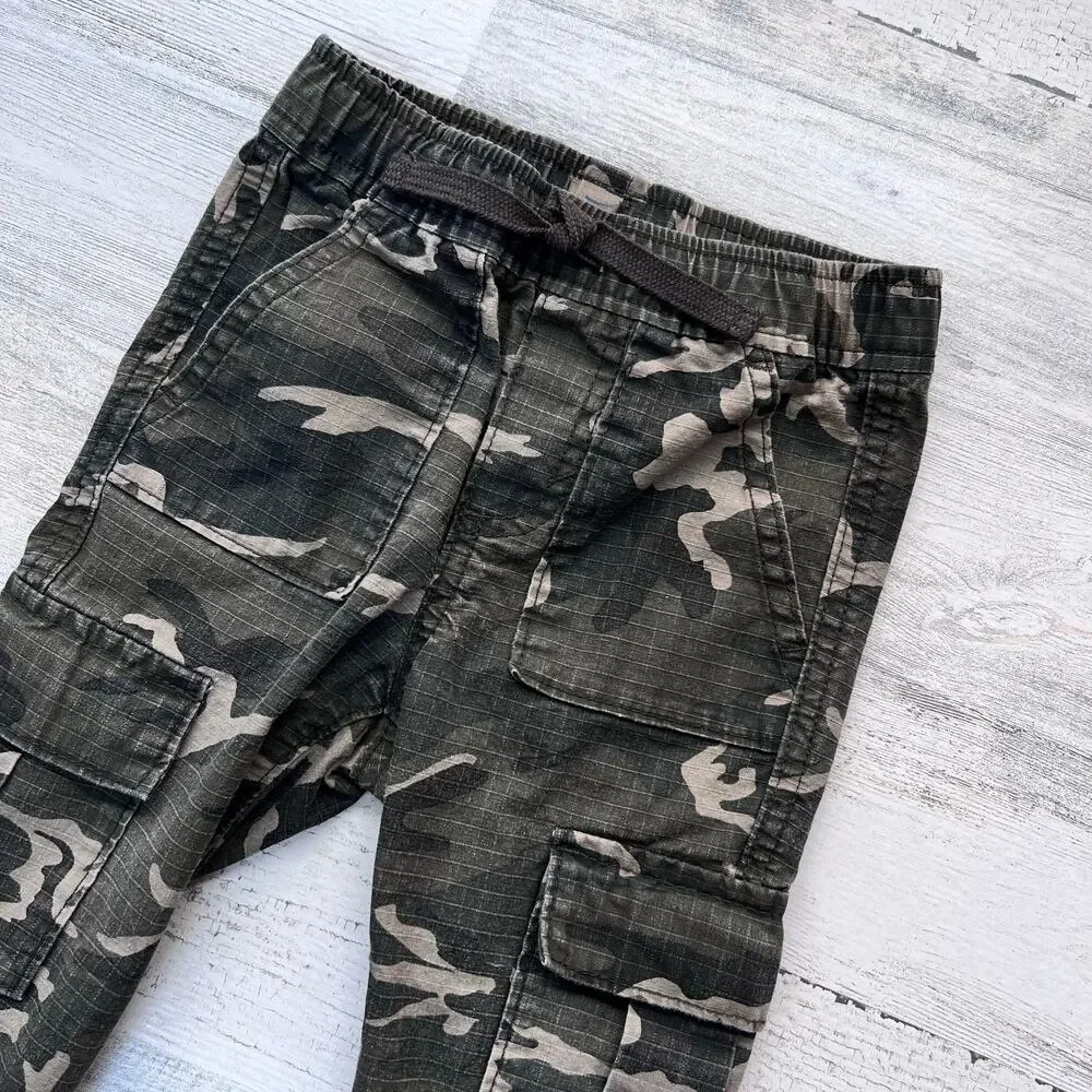 🍄 3/$15 Old Navy Boys Camo Cargo Pull-On Pants Size 2T Green Drawstring